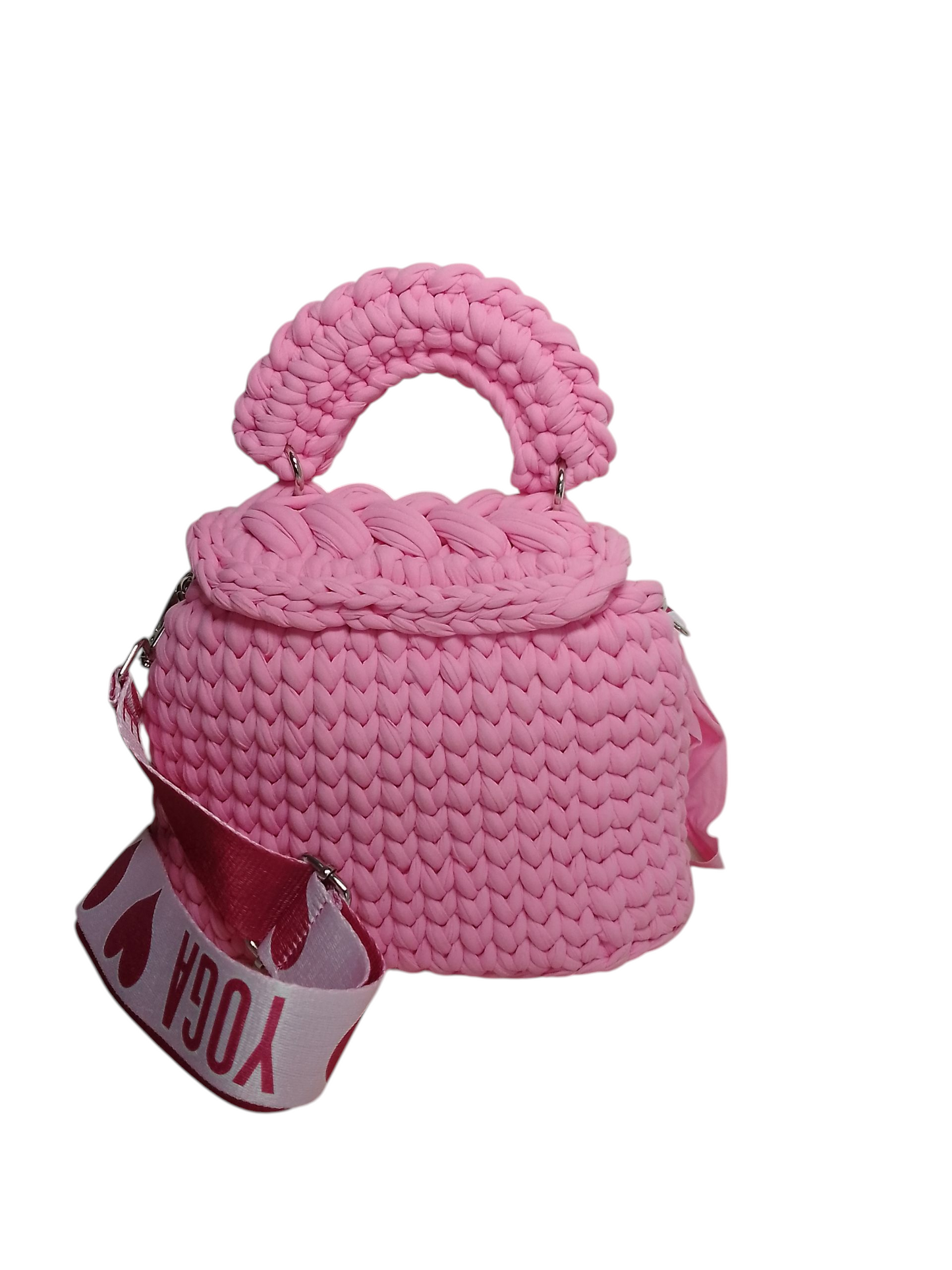 Bolso rosa en trapillo pluma. Bolso tejido rosa