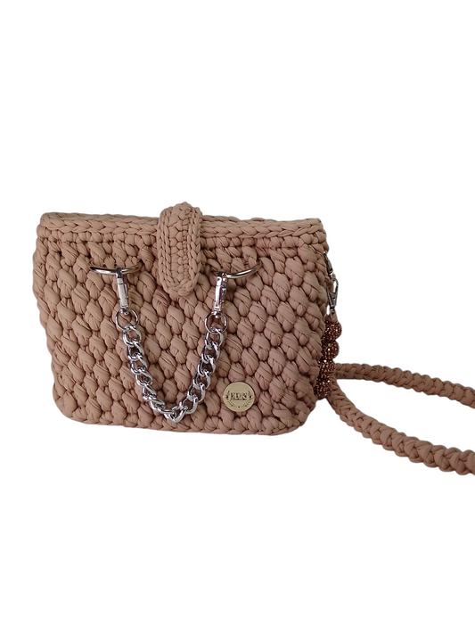 Bolso beige elegante hecho a mano. Bolso ligero handmade
