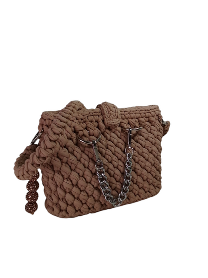 Bolso beige elegante hecho a mano. Bolso ligero handmade