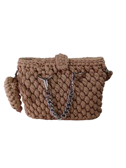 Bolso beige elegante hecho a mano. Bolso ligero handmade