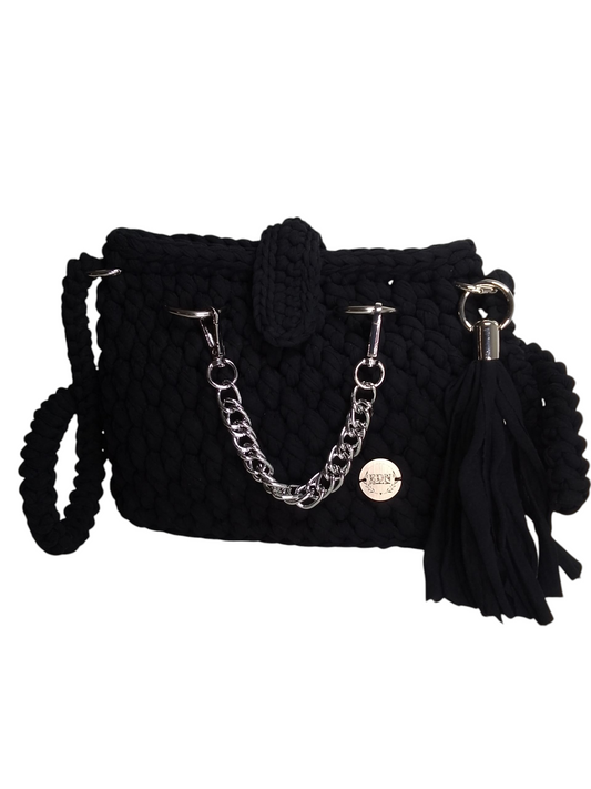 Bolso elegante negro hecho a mano