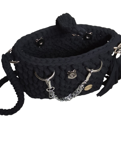 Bolso elegante negro hecho a mano