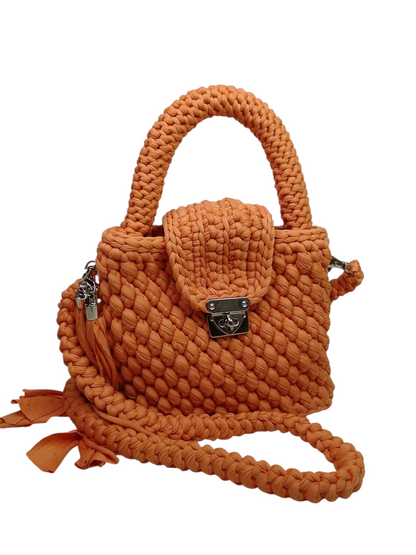 Bolso Camel en trapillo pluma. Bolso elegante en trapillo pluma