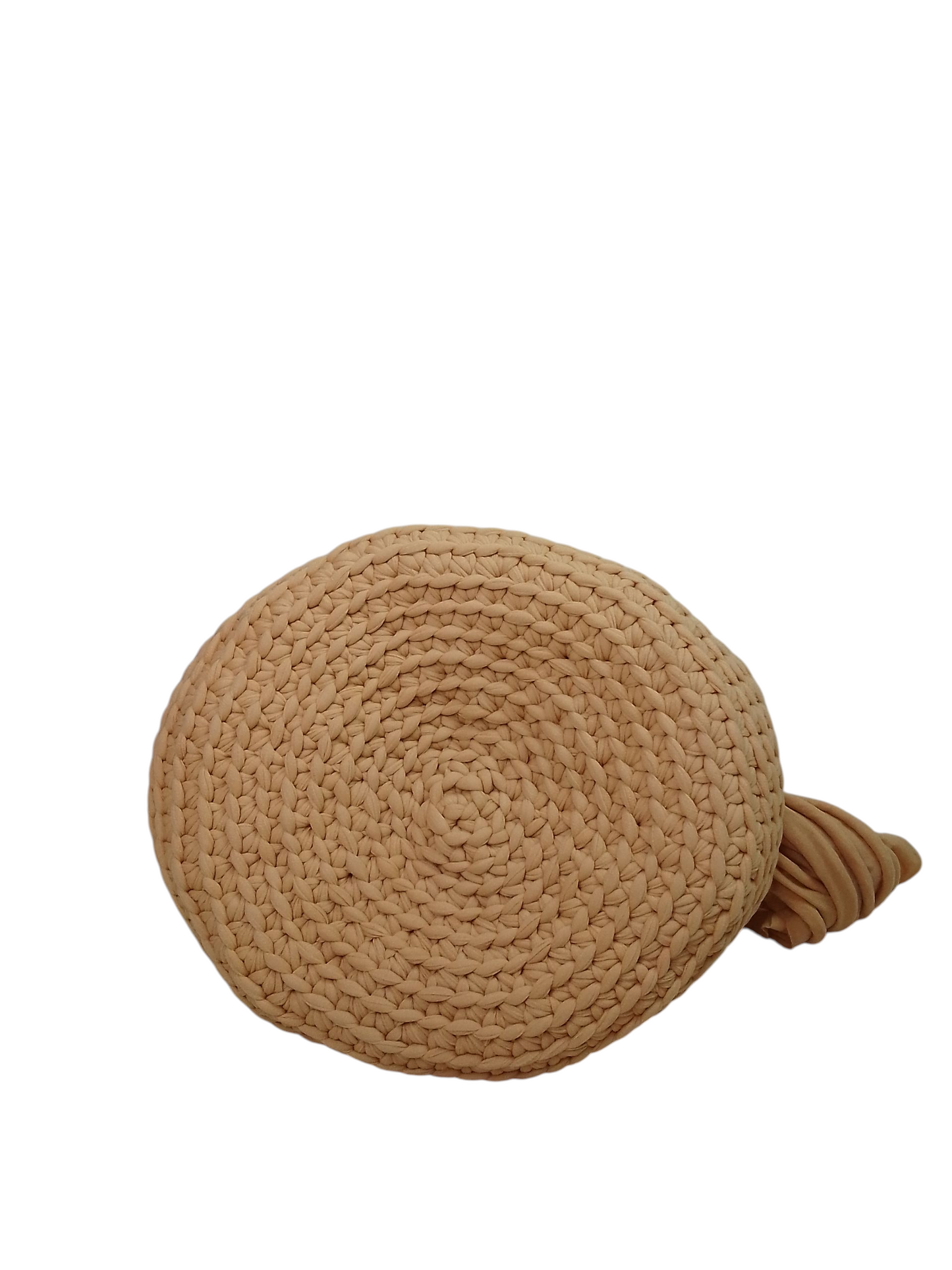 Bolso cubo beige.