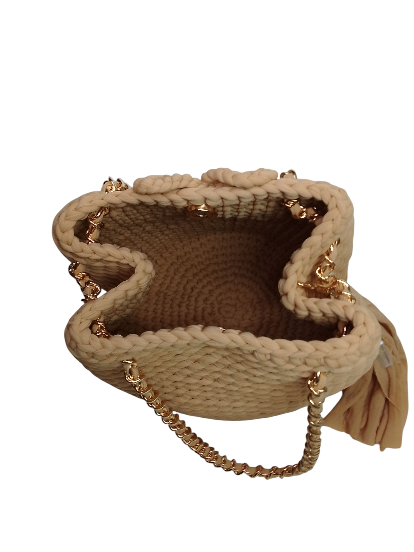 Bolso cubo beige.