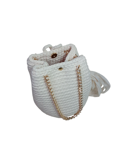 Bolso cubo color crudo (tono rosado suave). Bolso mochila saco crudo. Bolso atemporal
