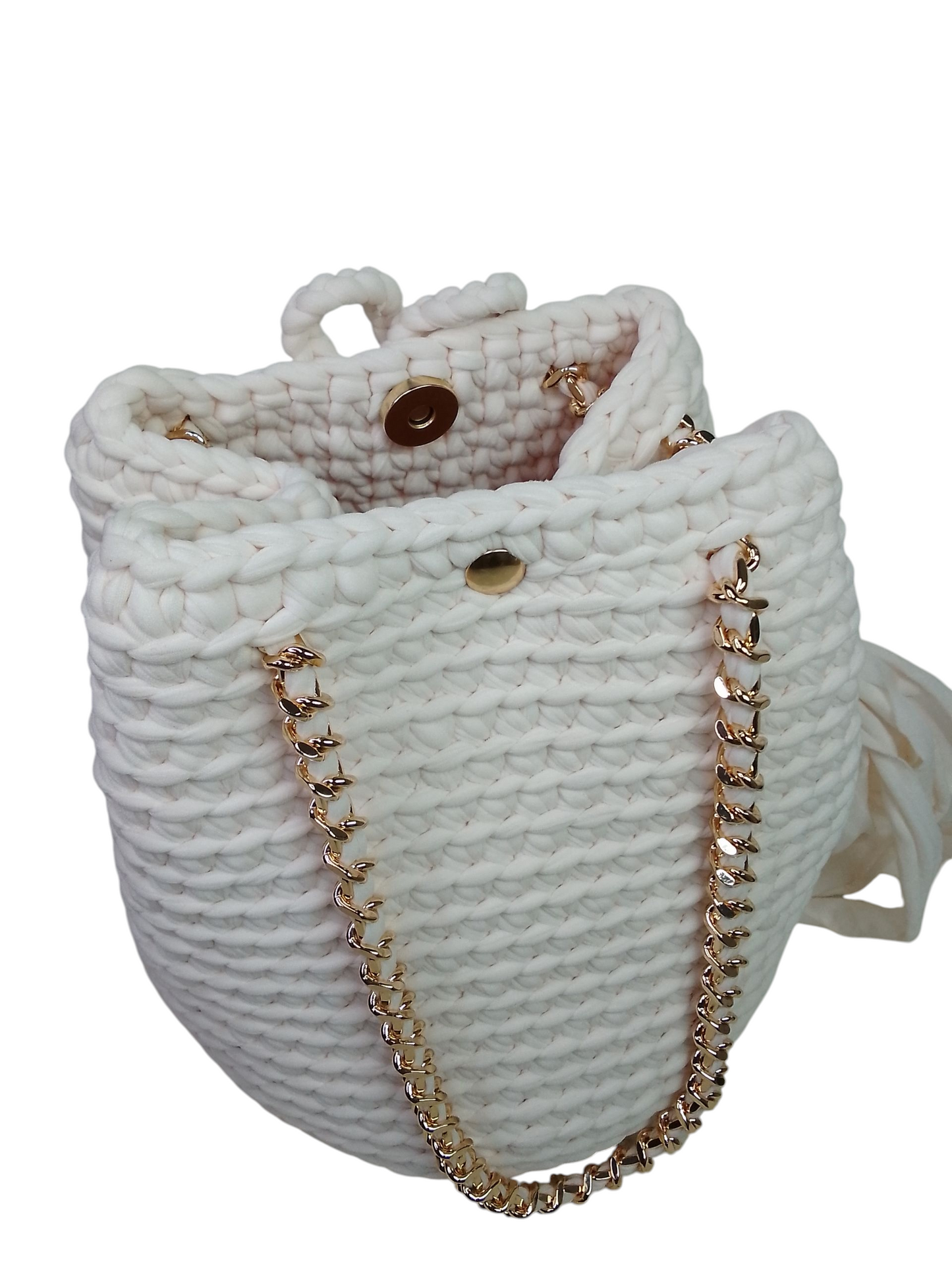 Bolso cubo color crudo (tono rosado suave). Bolso mochila saco crudo. Bolso atemporal