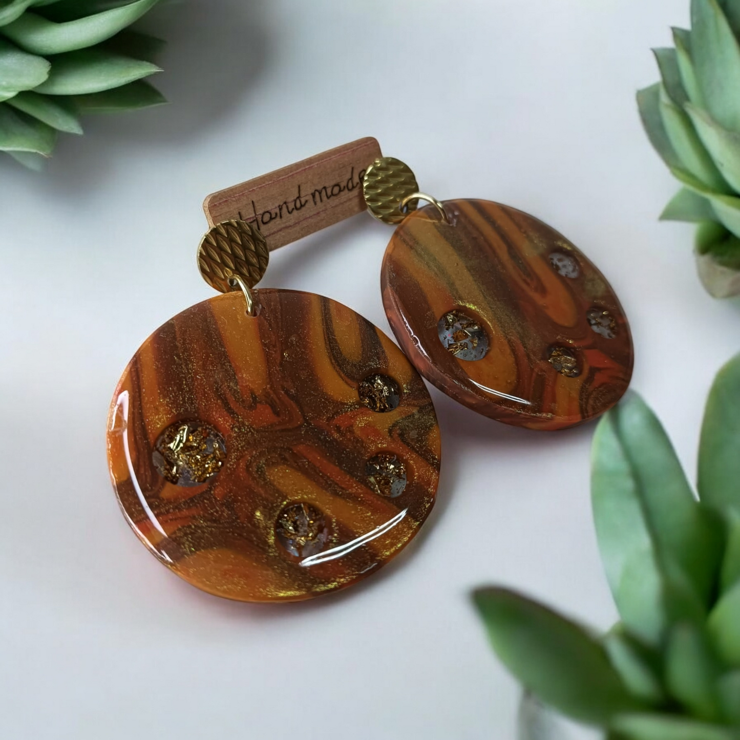 Pendientes marrón dorado